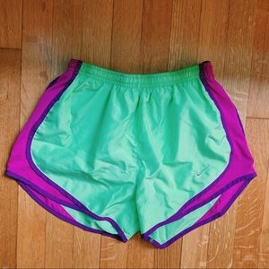 Nike Tempo Women’s Running Shorts Size S